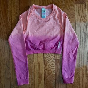 GYMSHARK workout long sleeve crop top